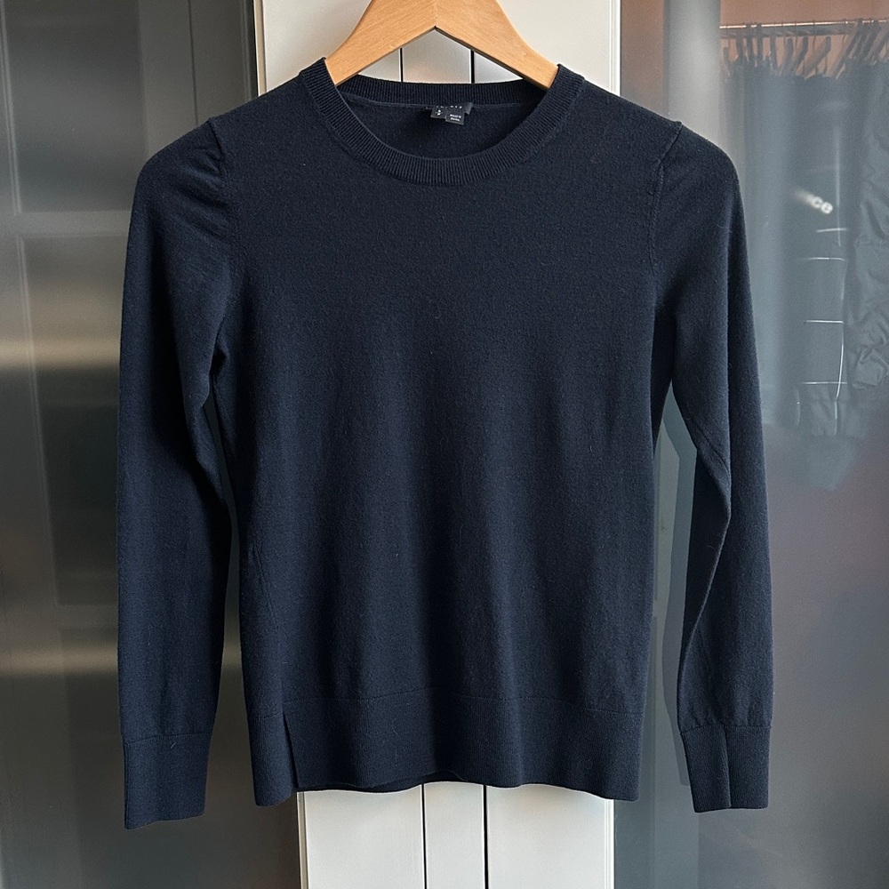 Theory Navy Women’s Crewneck Sweater